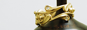 Ring in K18ct gold in Diamond design
